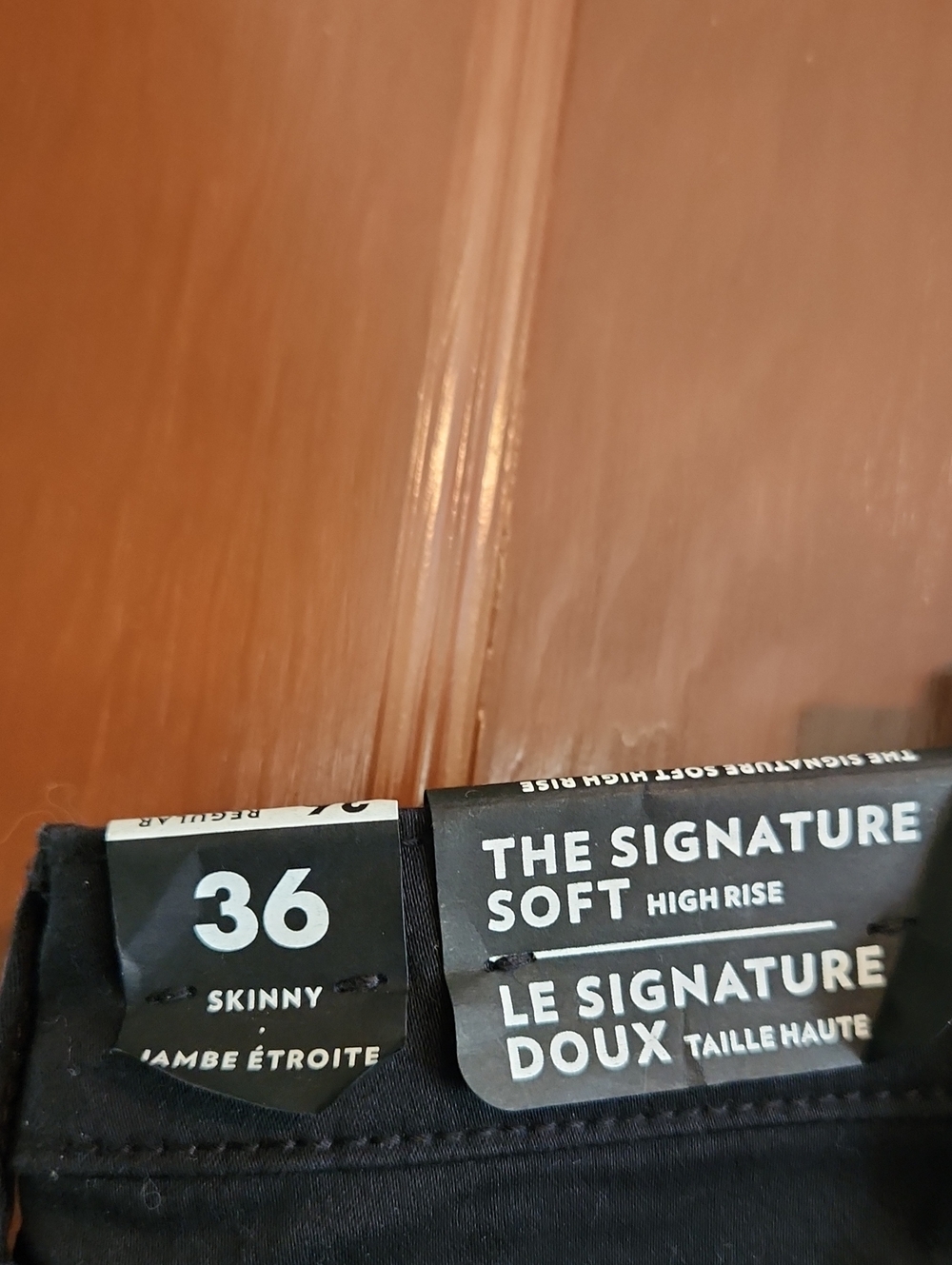 NWT High Rise Black R Jeans - Picture 2 of 4